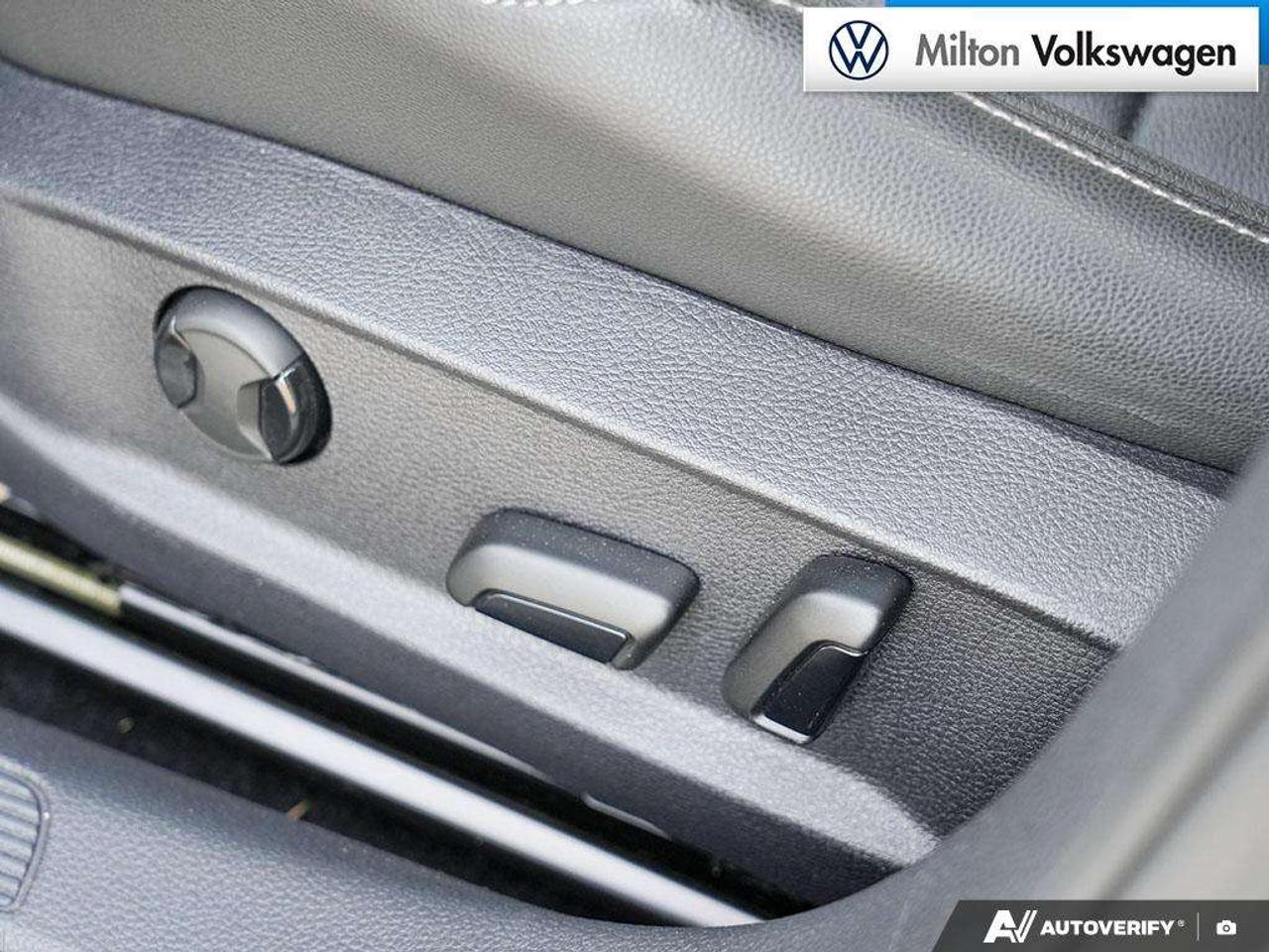 2017 Volkswagen Golf 1.8T DSG 6sp at w/Tip 4MOTION Photo