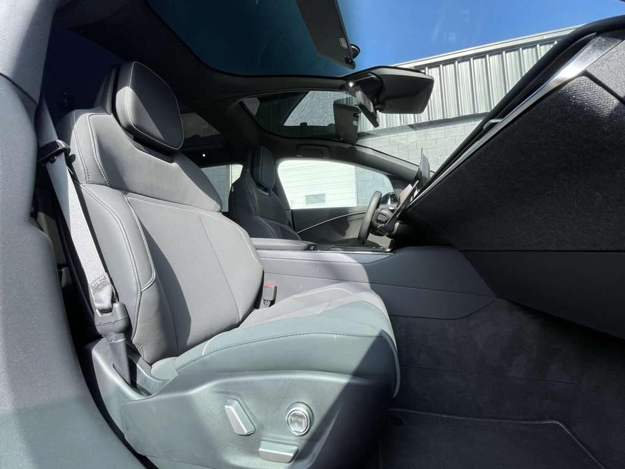 2026 Lucid Gravity Grand Touring   700+ KM of EPA Range! NO LUX TAX! Photo