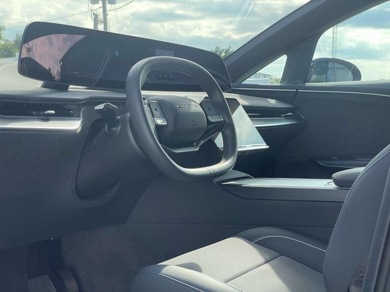 2026 Lucid Gravity Grand Touring   700+ KM of EPA Range! NO LUX TAX! Photo