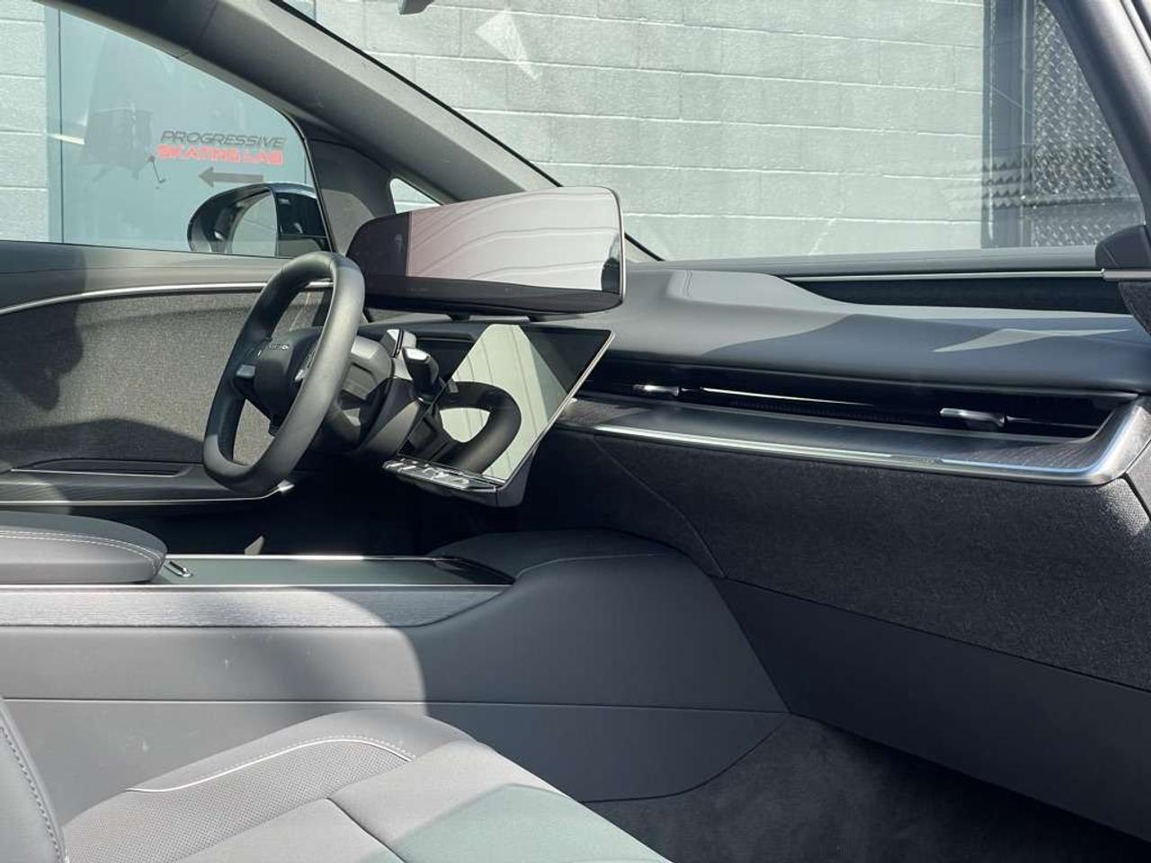 2026 Lucid Gravity Grand Touring   700+ KM of EPA Range! NO LUX TAX! Photo