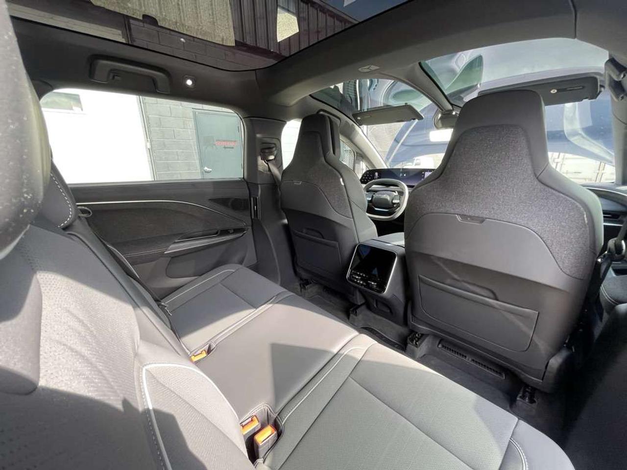 2026 Lucid Gravity Grand Touring   700+ KM of EPA Range! NO LUX TAX! Photo