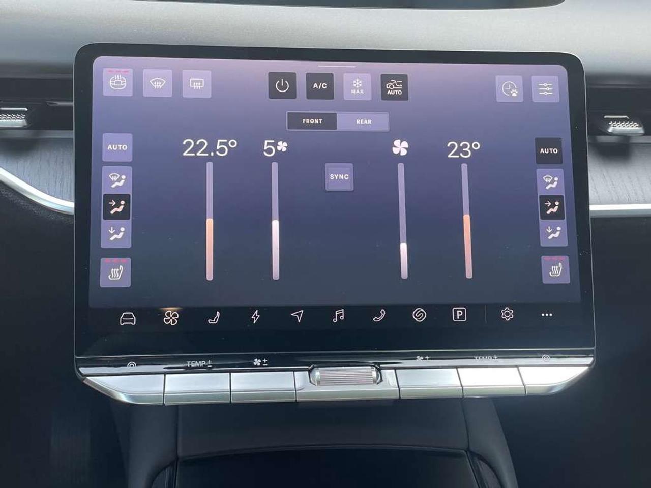 2026 Lucid Gravity Grand Touring   700+ KM of EPA Range! NO LUX TAX! Photo