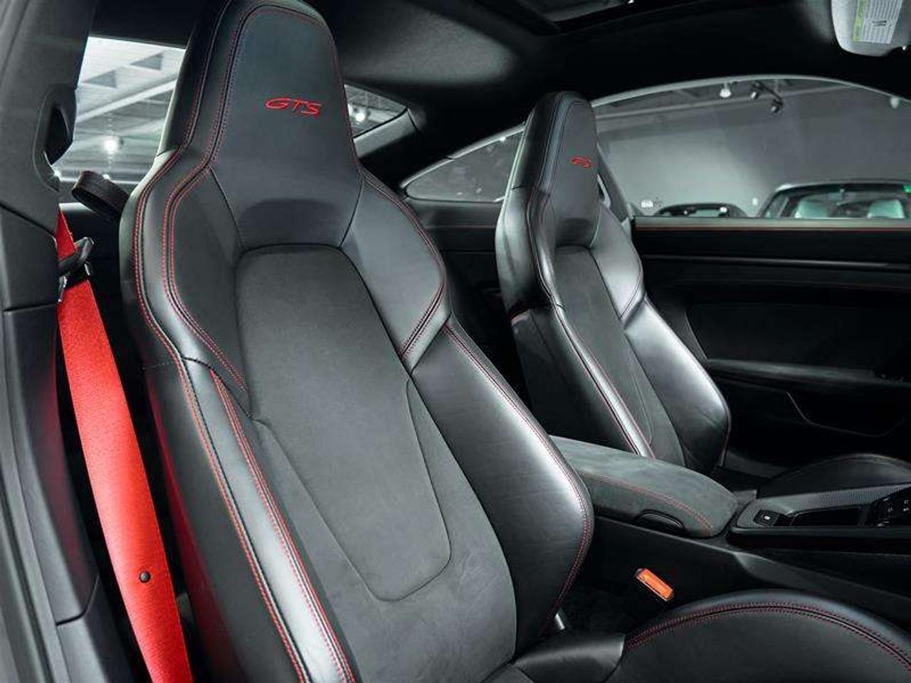 2023 Porsche 911 Carrera 4 GTS Coupe Photo