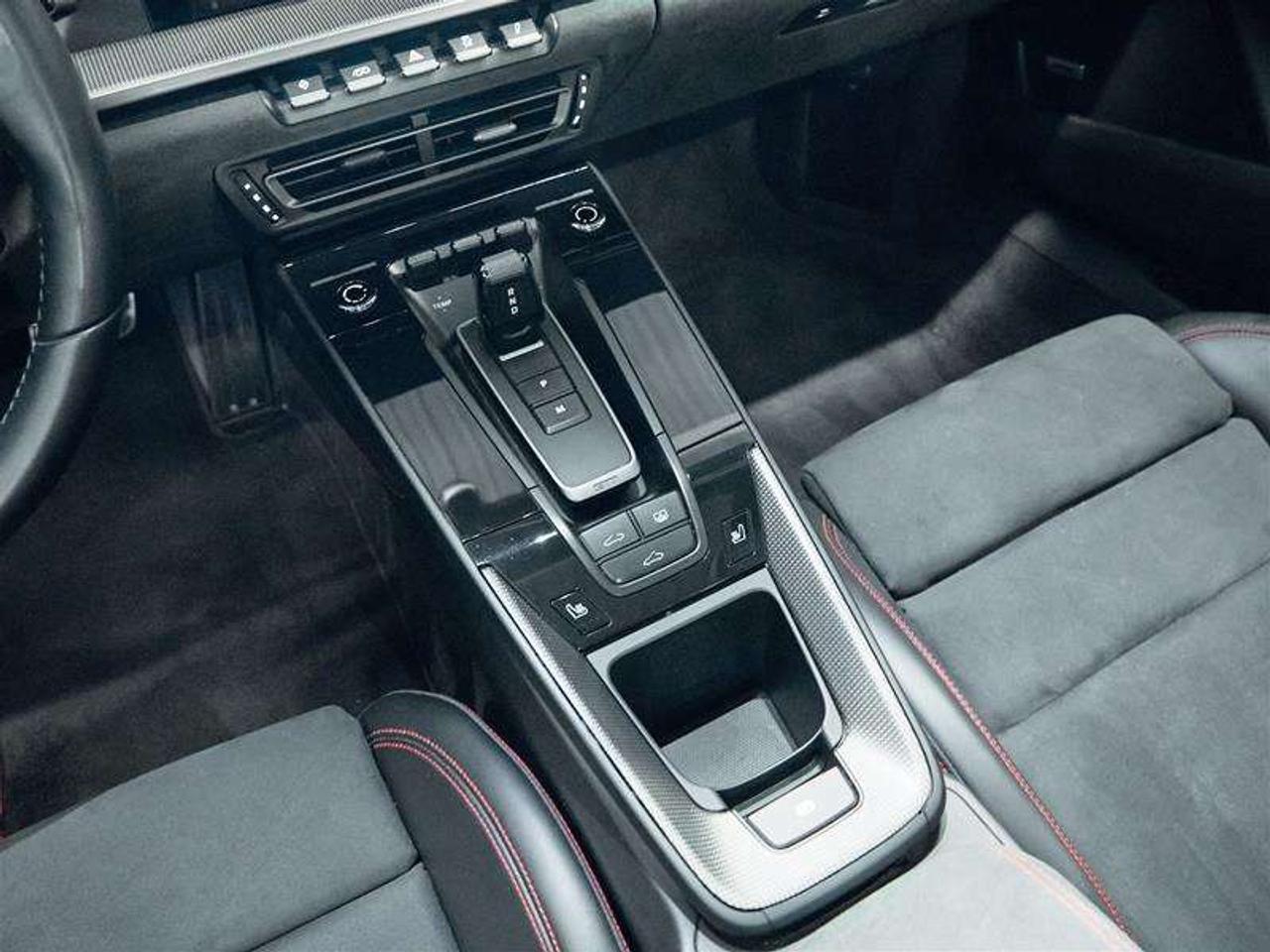 2023 Porsche 911 Carrera 4 GTS Coupe Photo