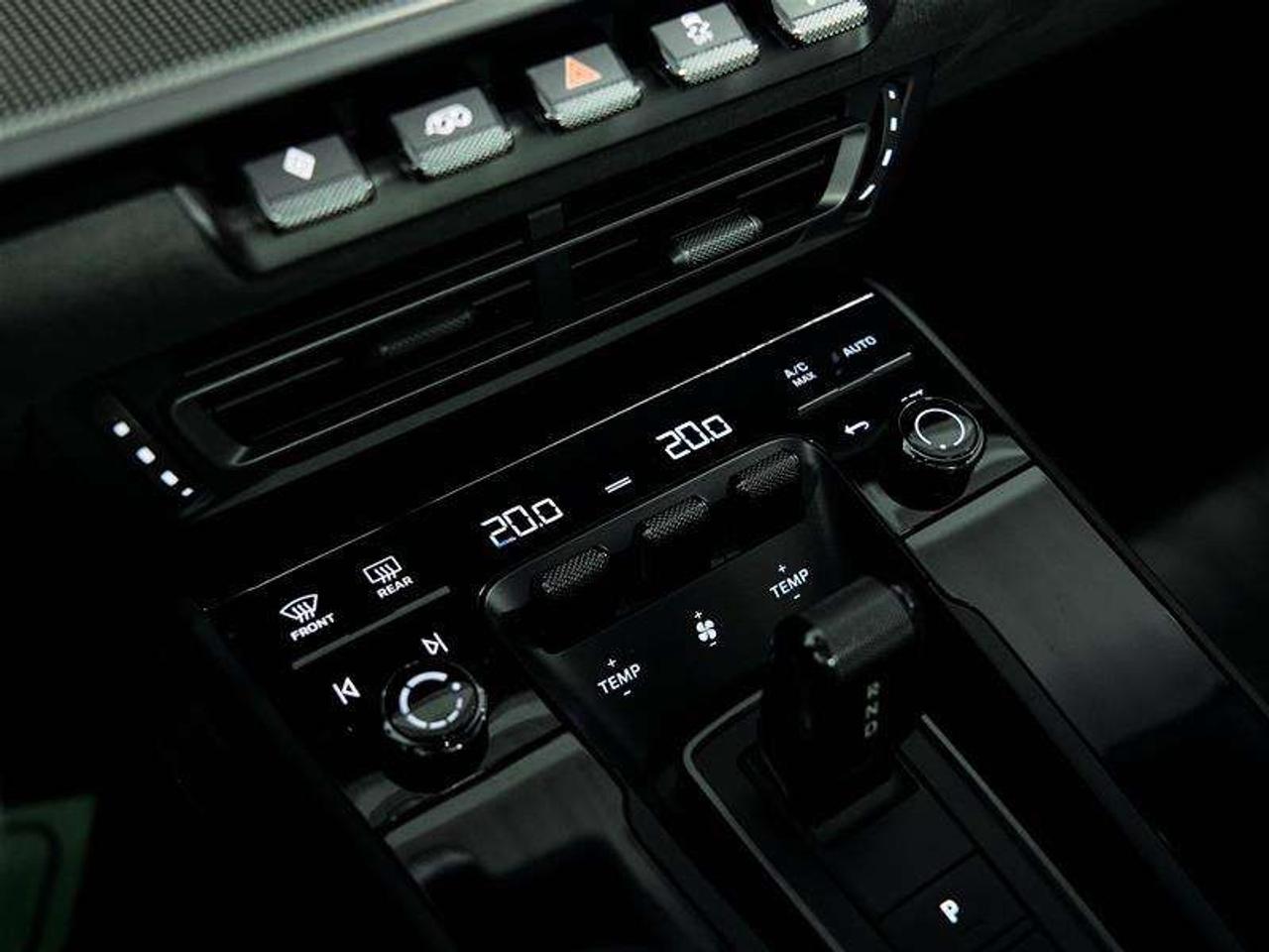 2023 Porsche 911 Carrera 4 GTS Coupe Photo