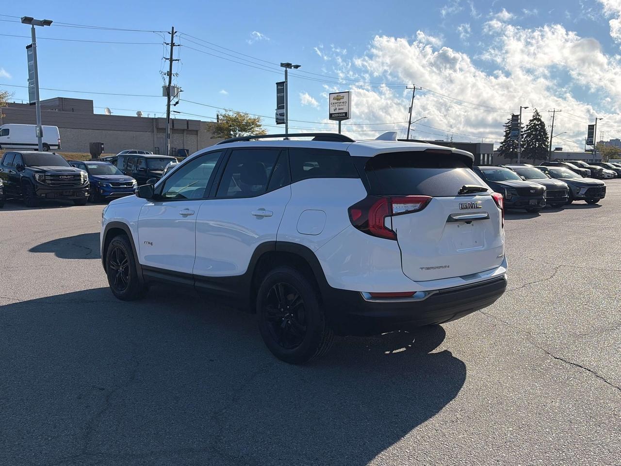 2022 GMC Terrain AT4 Photo2