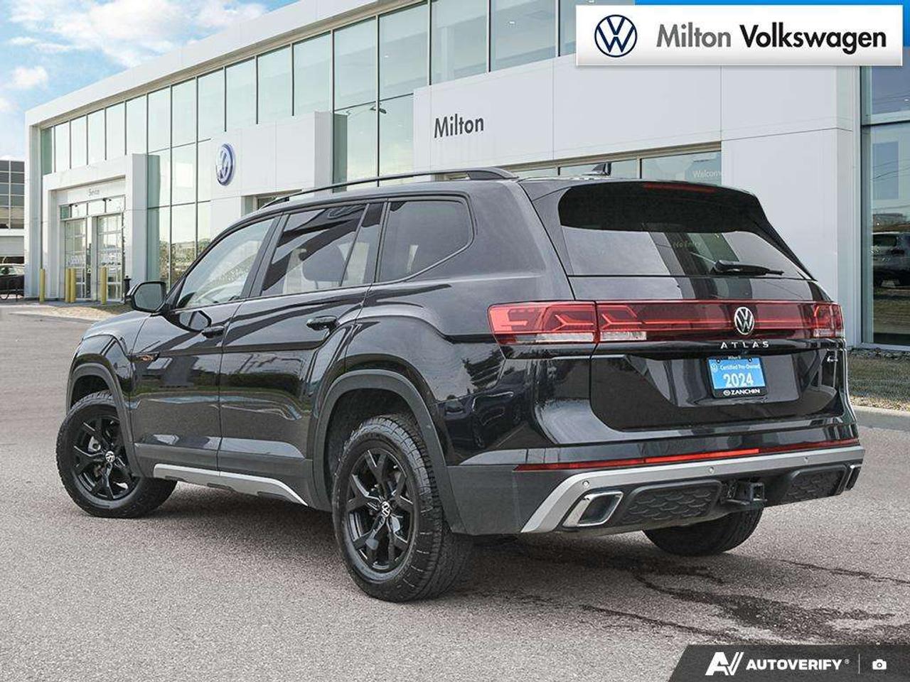 2024 Volkswagen Atlas Peak Edition 2.0 TSI 4MOTION Photo