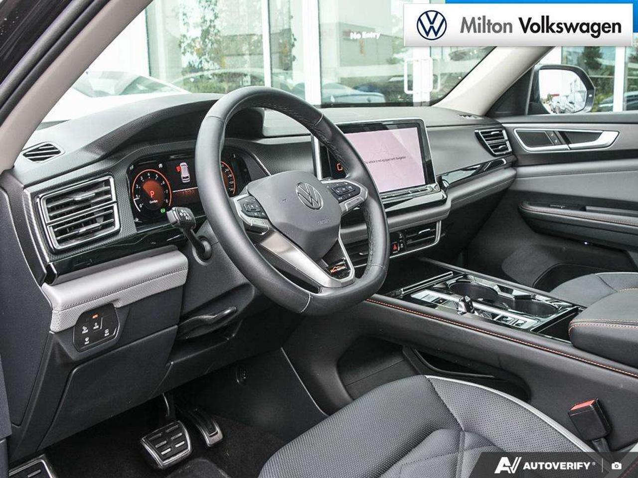 2024 Volkswagen Atlas Peak Edition 2.0 TSI 4MOTION Photo