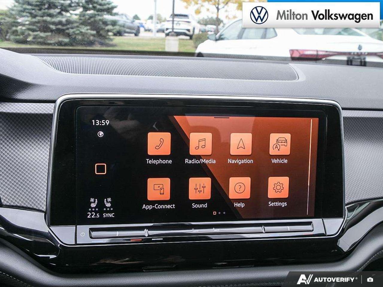 2024 Volkswagen Atlas Peak Edition 2.0 TSI 4MOTION Photo