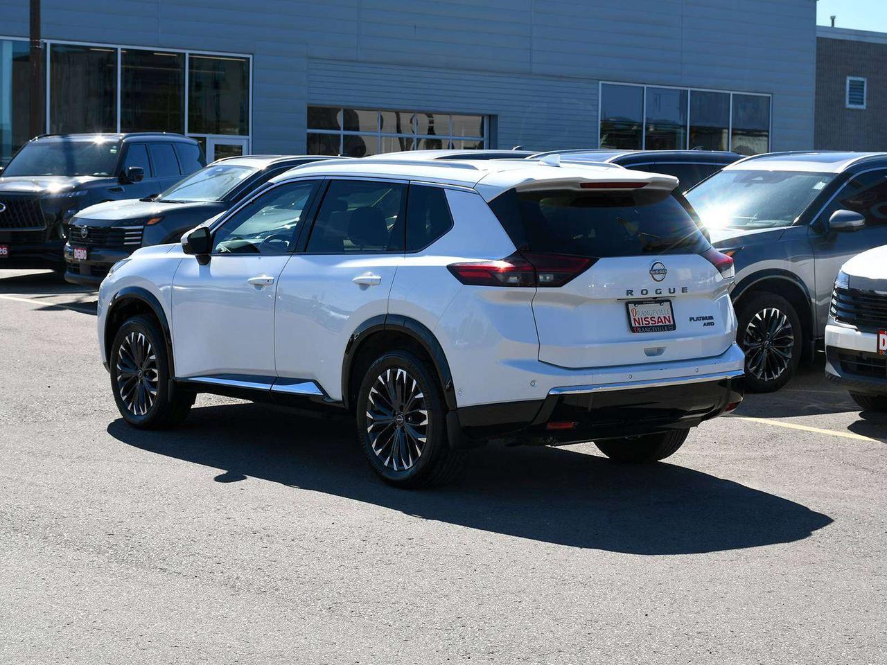 2024 Nissan Rogue Platinum  - Certified - HUD Photo3