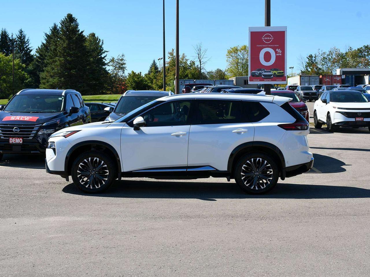 2024 Nissan Rogue Platinum  - Certified - HUD Photo
