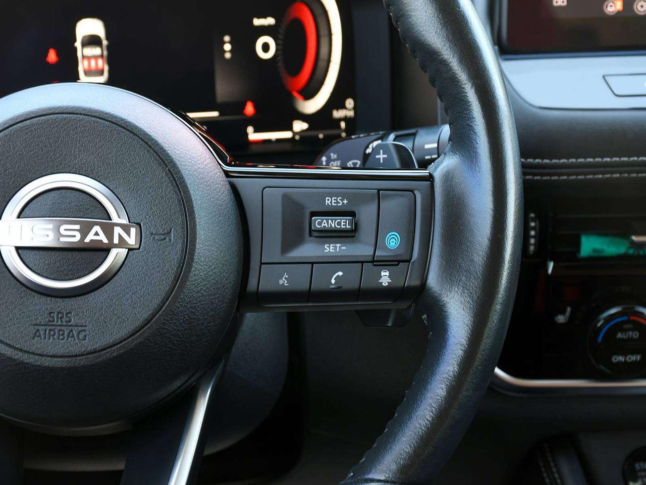 2024 Nissan Rogue Platinum  - Certified - HUD Photo