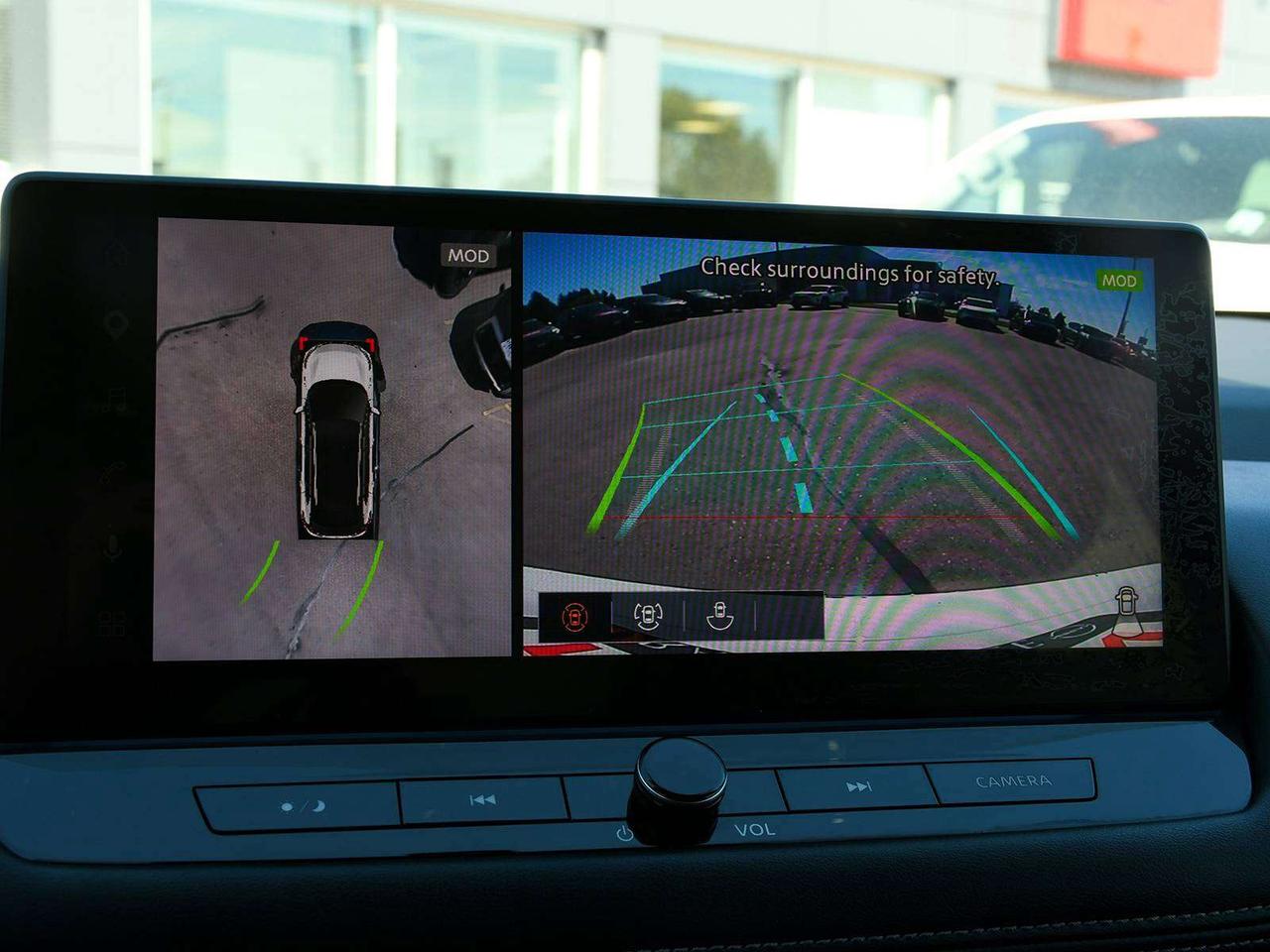 2024 Nissan Rogue Platinum  - Certified - HUD Photo