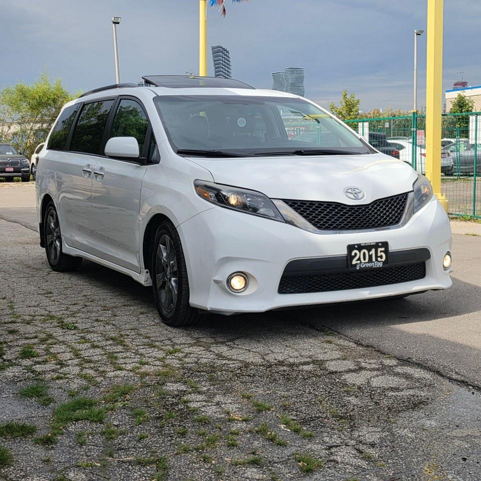 2015 Toyota Sienna 5DR SE 8-PASS FWD Photo4