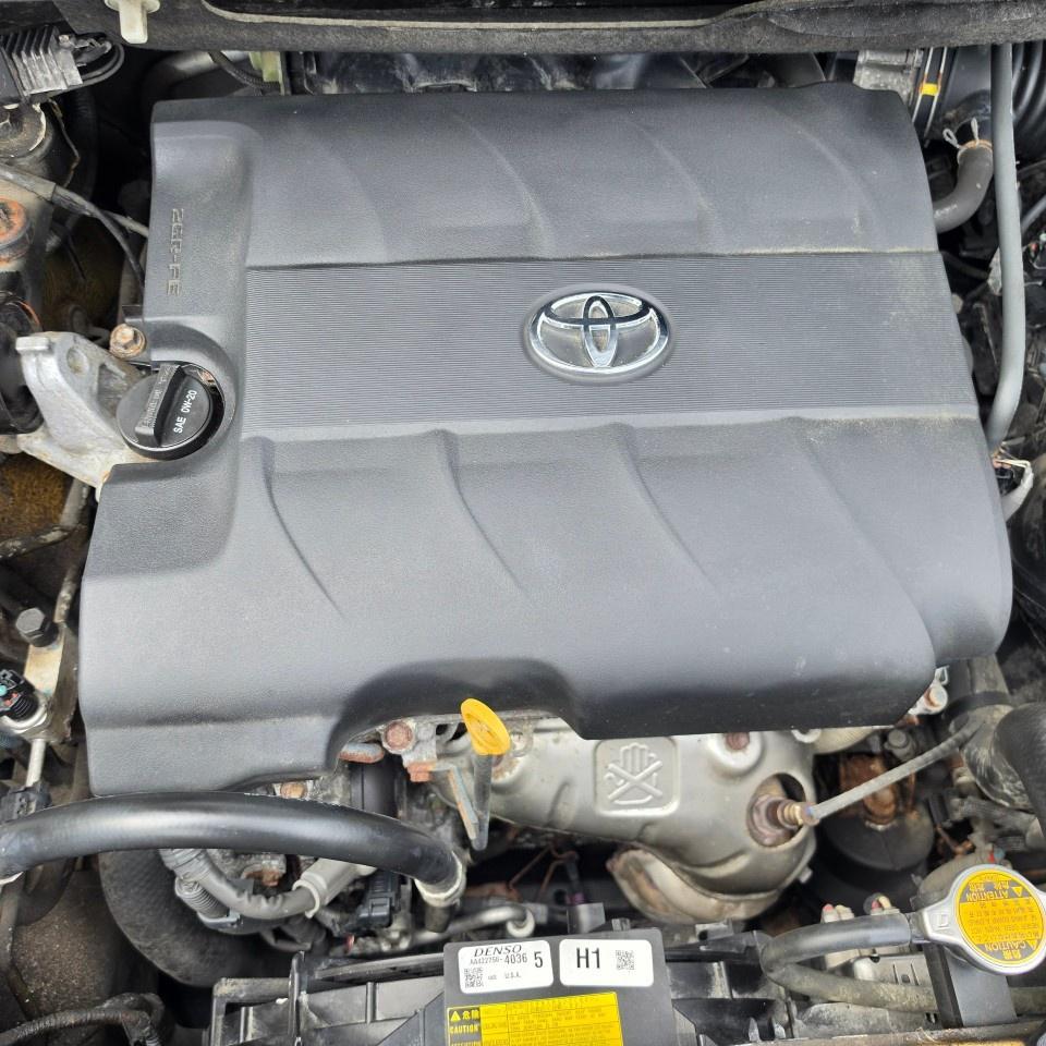 2015 Toyota Sienna 5DR SE 8-PASS FWD Photo