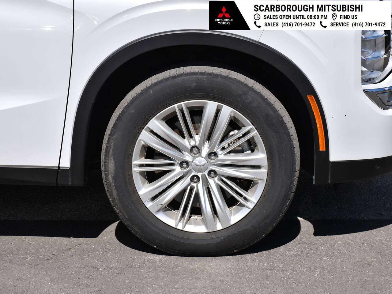 2024 Mitsubishi Outlander SE, sunroof, blue tooth, blind spot, rear camera Photo