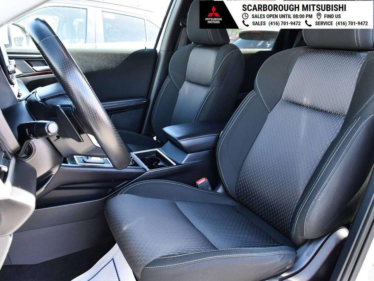 2024 Mitsubishi Outlander SE, sunroof, blue tooth, blind spot, rear camera Photo