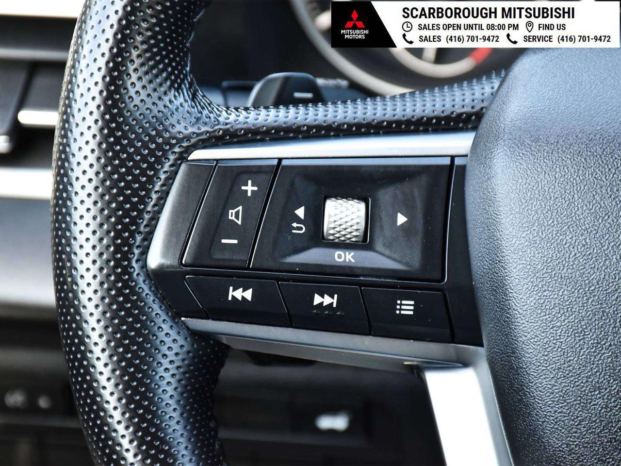 2024 Mitsubishi Outlander SE, sunroof, blue tooth, blind spot, rear camera Photo