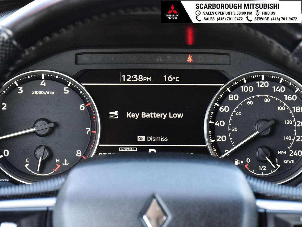 2024 Mitsubishi Outlander SE, sunroof, blue tooth, blind spot, rear camera Photo