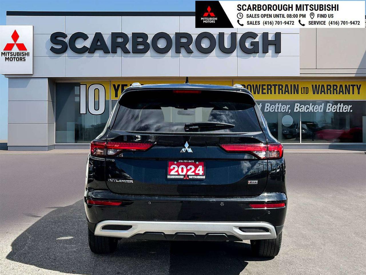 2024 Mitsubishi Outlander LE, sunroof, blue tooth, blind spot, rear camera Photo