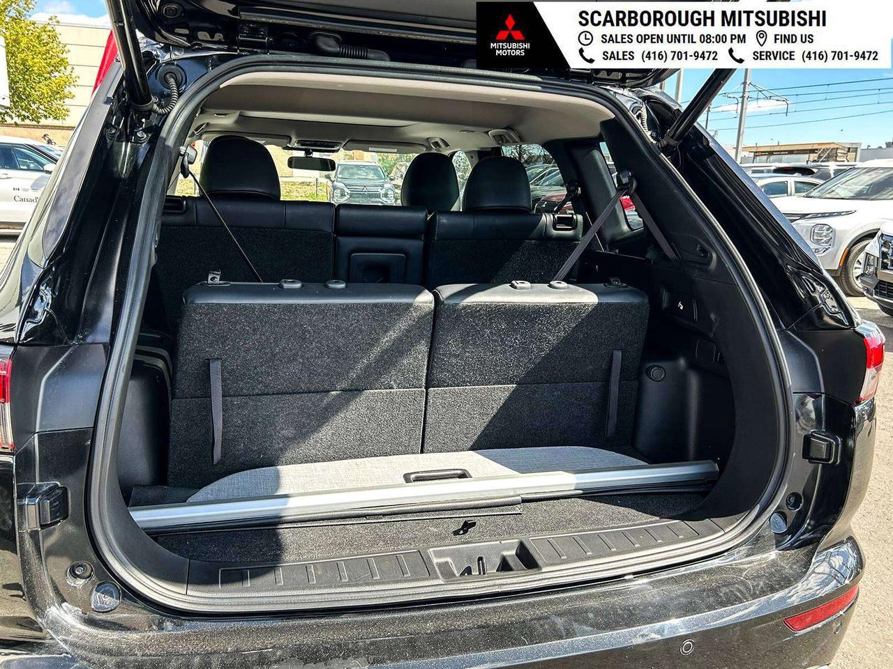 2024 Mitsubishi Outlander LE, sunroof, blue tooth, blind spot, rear camera Photo