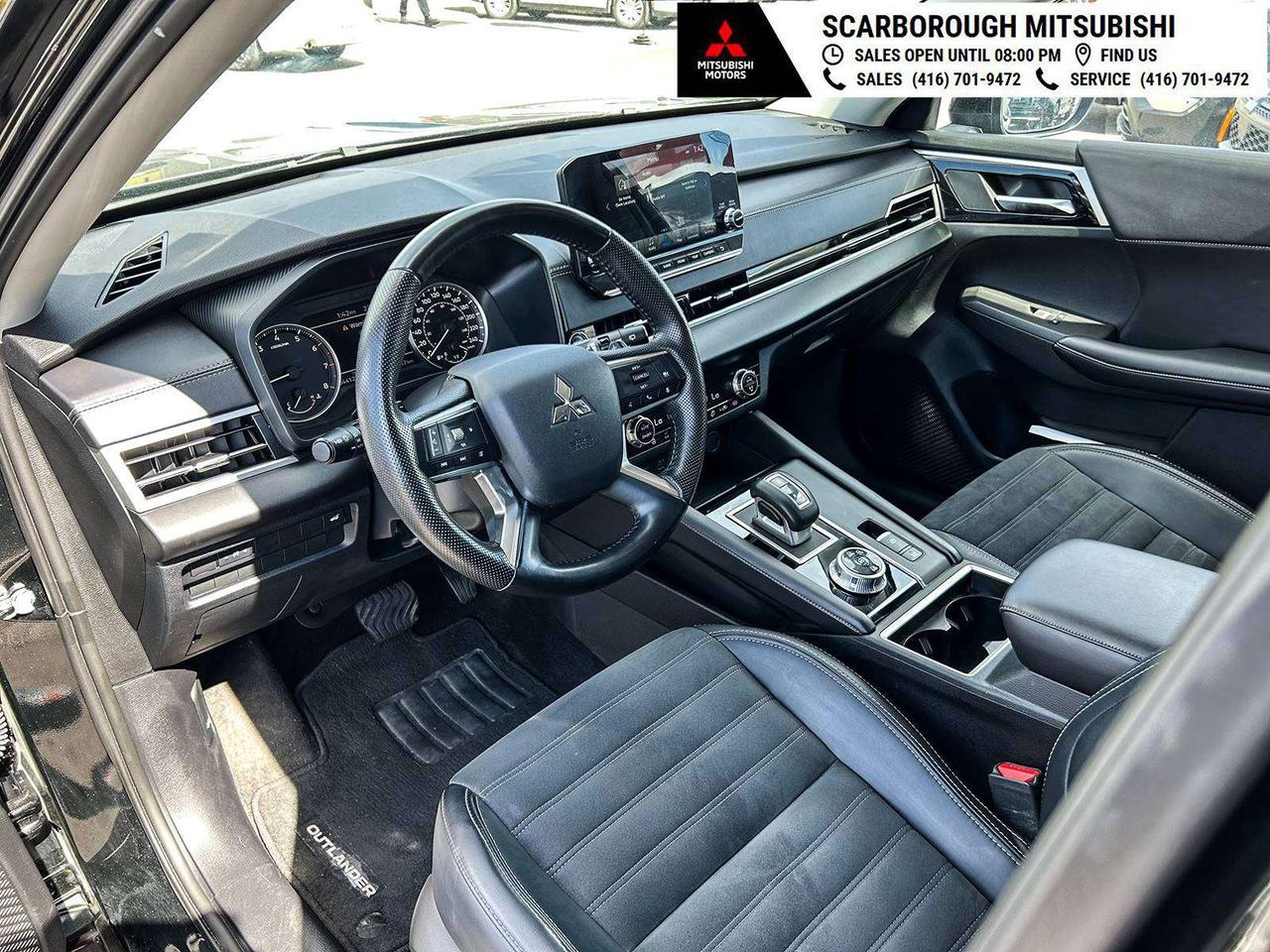 2024 Mitsubishi Outlander LE, sunroof, blue tooth, blind spot, rear camera Photo