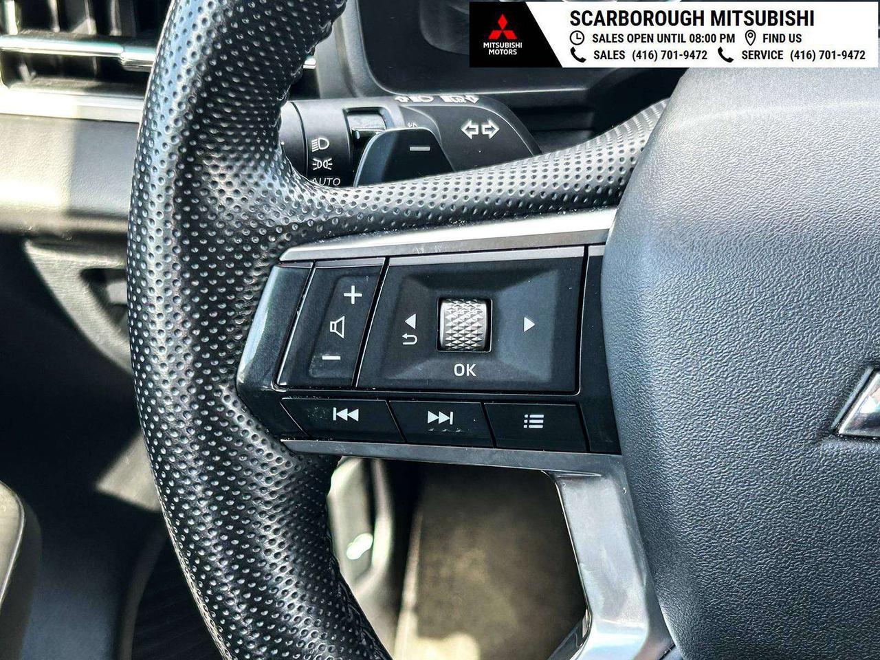 2024 Mitsubishi Outlander LE, sunroof, blue tooth, blind spot, rear camera Photo