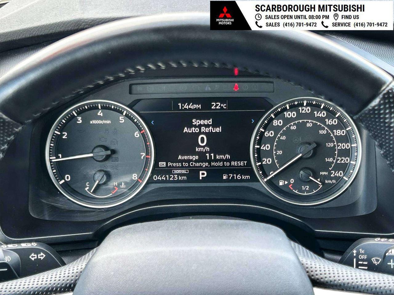 2024 Mitsubishi Outlander LE, sunroof, blue tooth, blind spot, rear camera Photo
