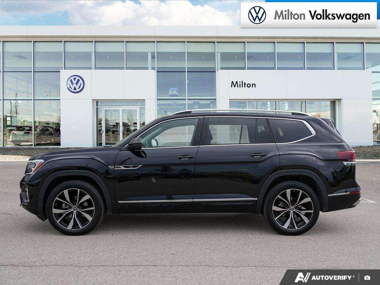 2026 Volkswagen Atlas Execline 2.0 TSI 4MOTION Photo2