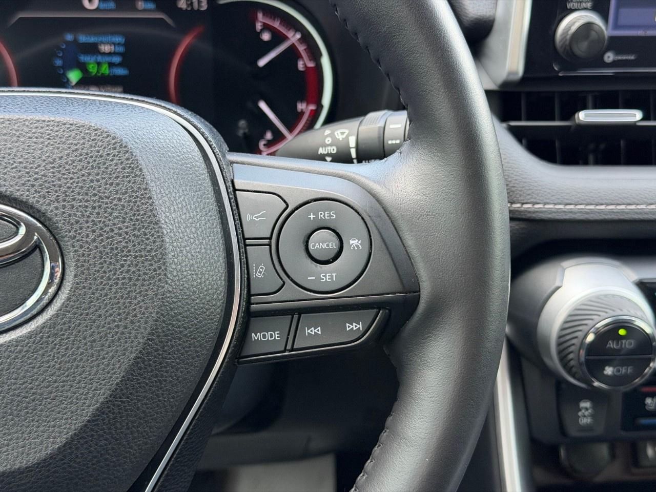 2019 Toyota RAV4 AWD LIMITED Photo