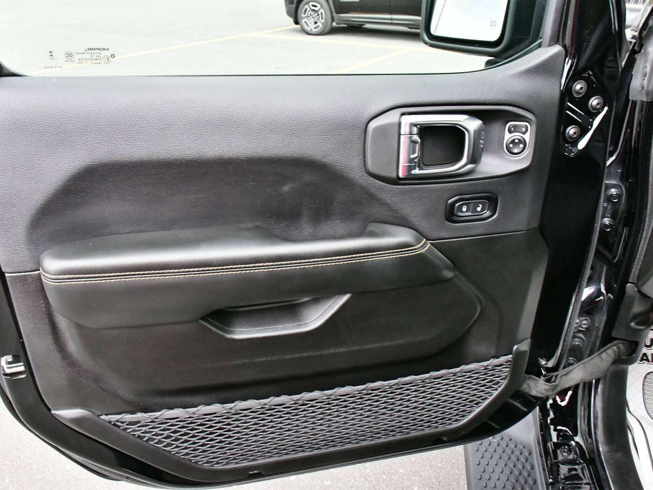 2025 Jeep Wrangler Sahara Photo