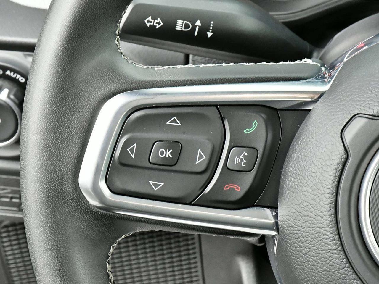 2025 Jeep Wrangler Sahara Photo