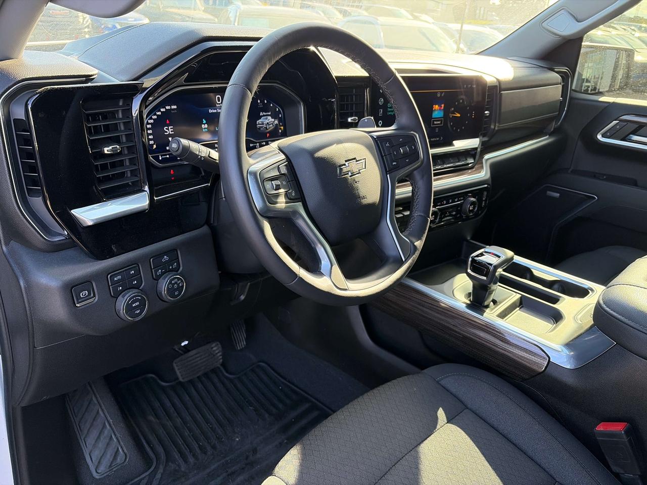 2022 Chevrolet Silverado 1500 RST with Z71 package Photo