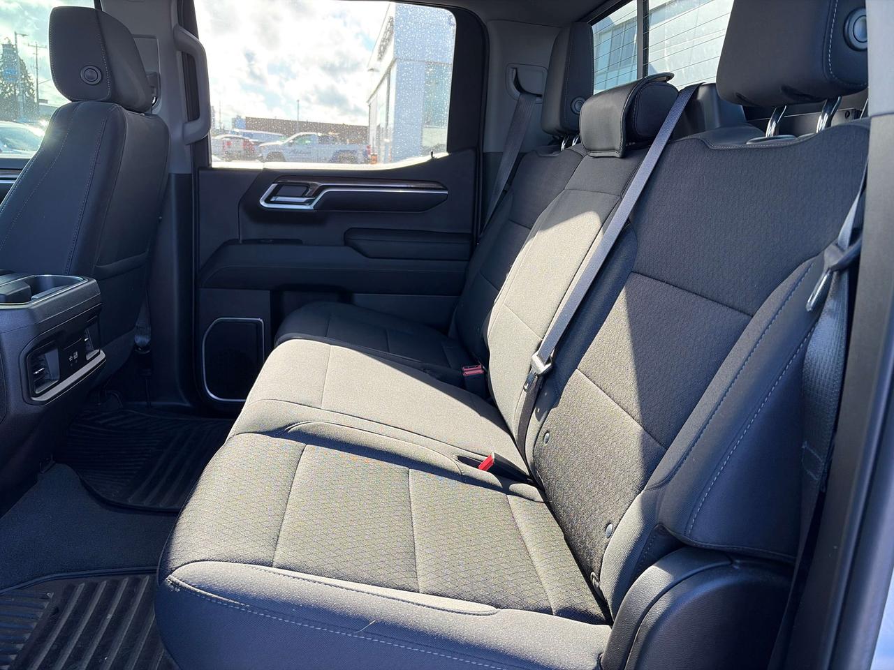 2022 Chevrolet Silverado 1500 RST with Z71 package Photo