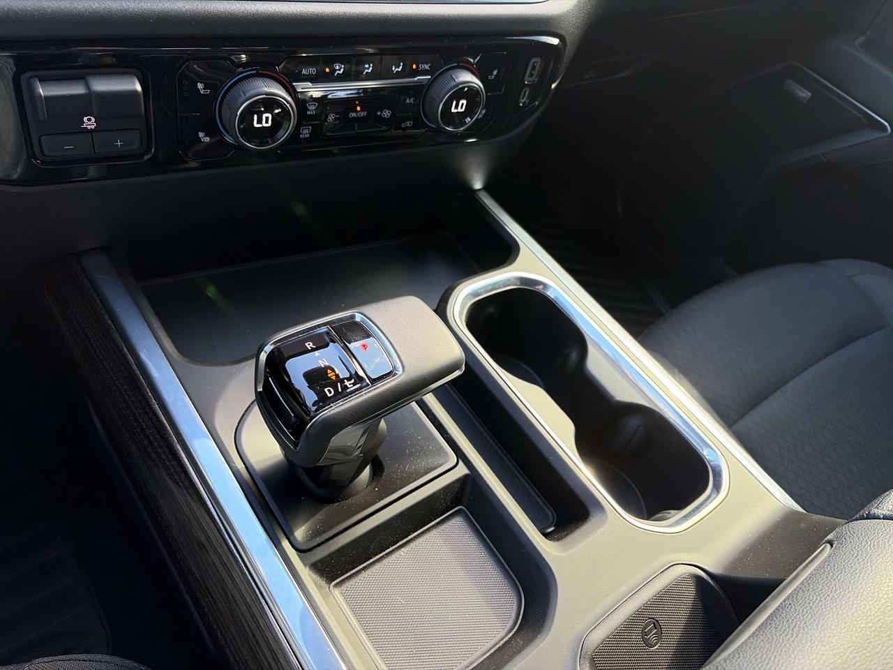 2022 Chevrolet Silverado 1500 RST with Z71 package Photo