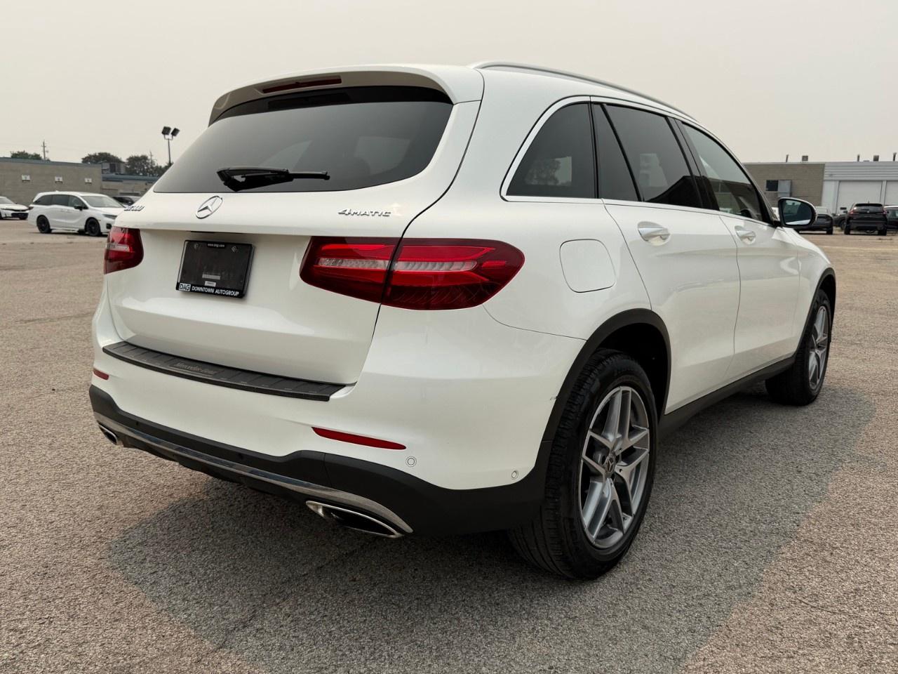 2019 Mercedes-Benz GLC GLC 300 4MATIC SUV Photo4