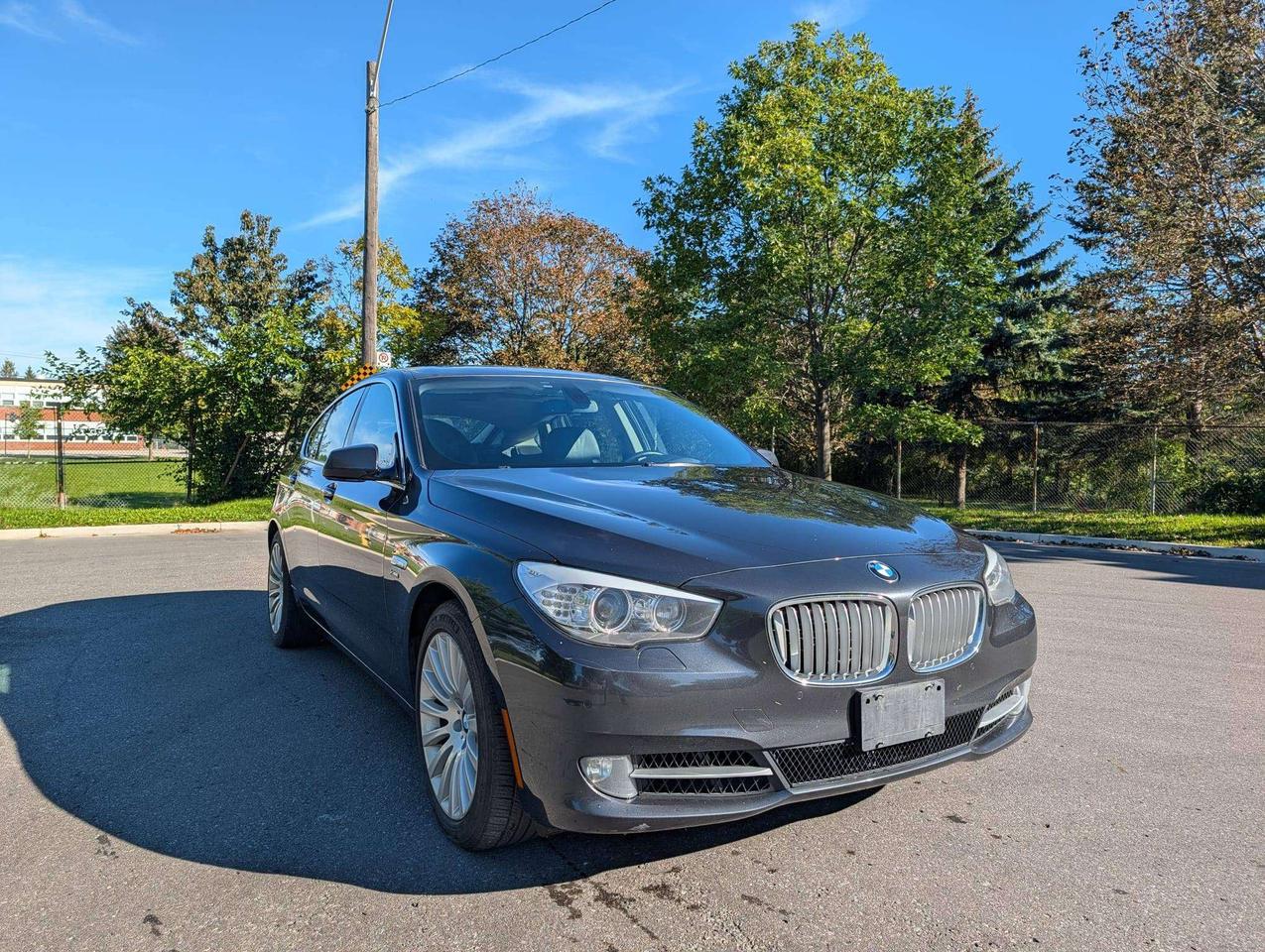 2011 BMW 5 Series xDrive Photo0