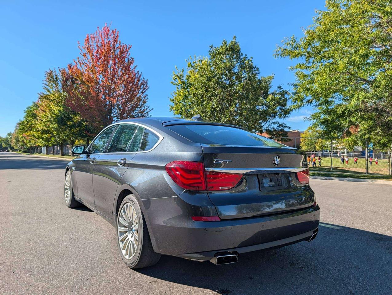 2011 BMW 5 Series xDrive Photo