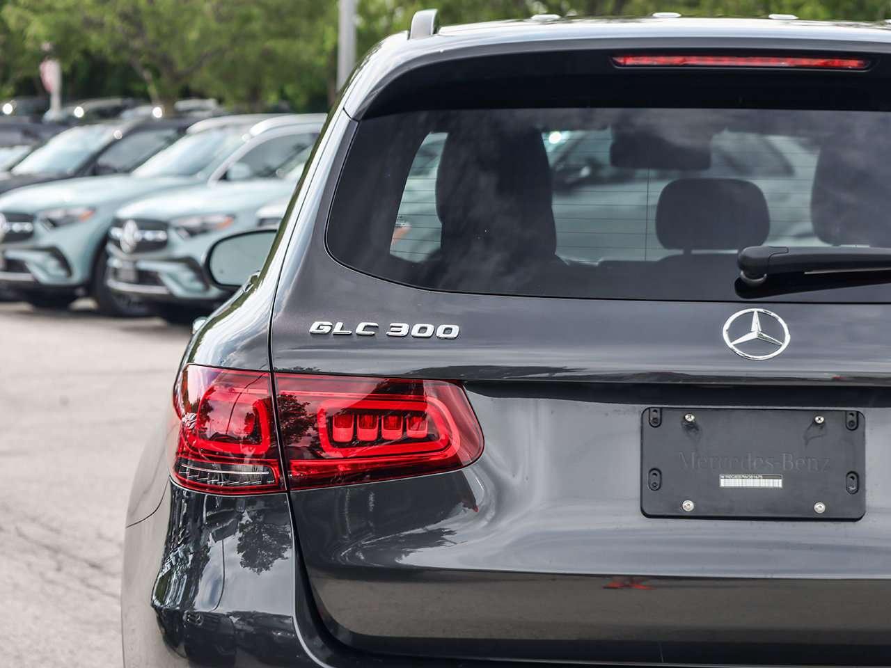 2022 Mercedes-Benz GLC GLC 300 Photo
