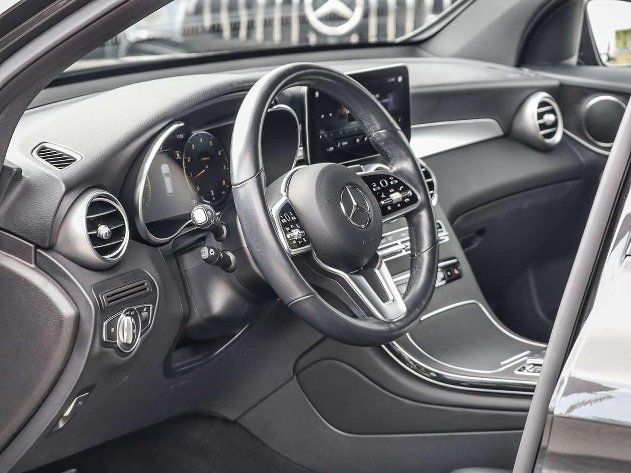 2022 Mercedes-Benz GLC GLC 300 Photo
