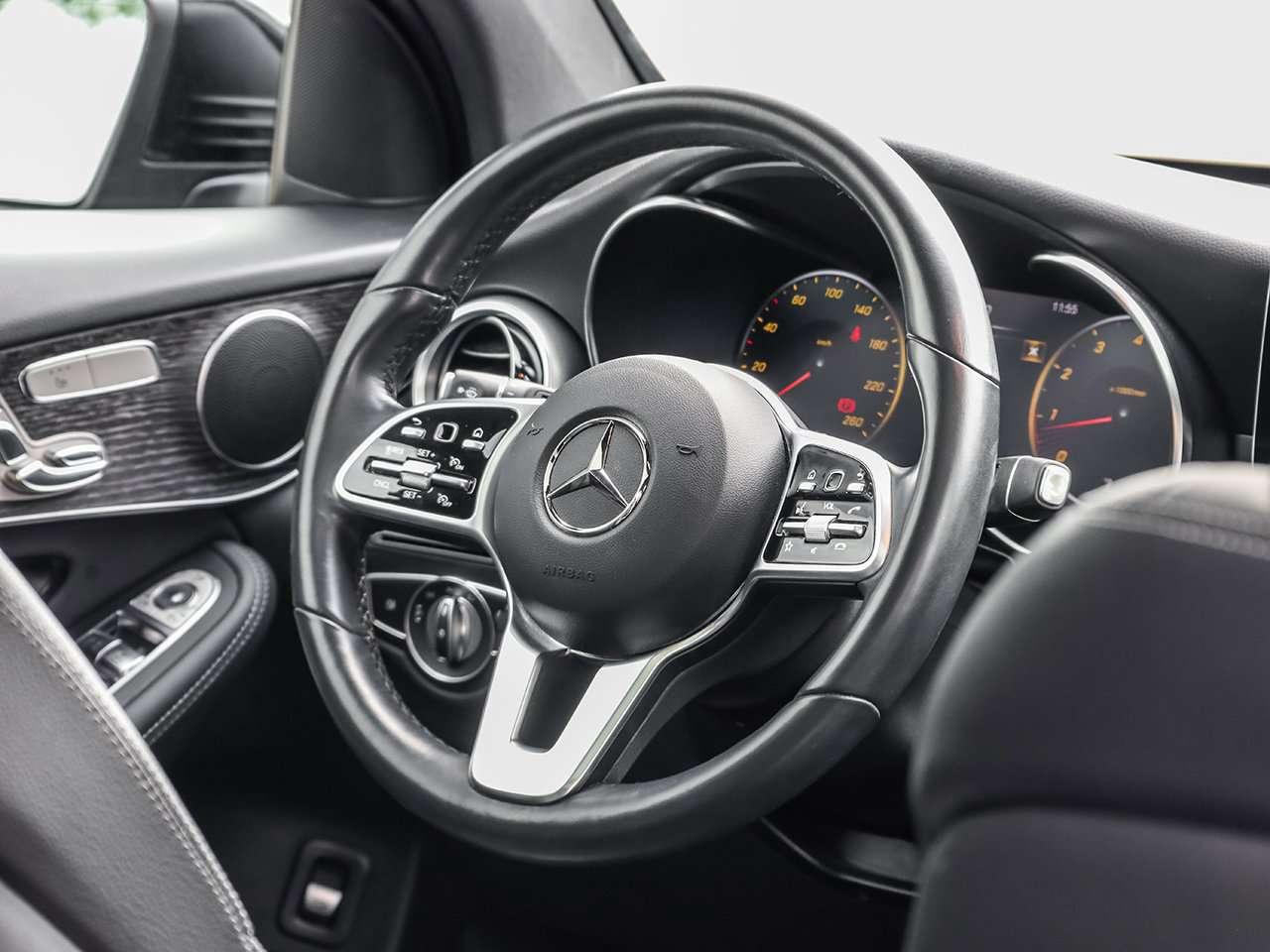 2022 Mercedes-Benz GLC GLC 300 Photo