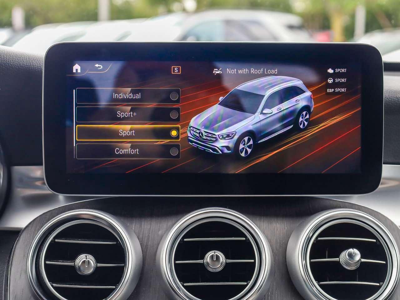 2022 Mercedes-Benz GLC GLC 300 Photo