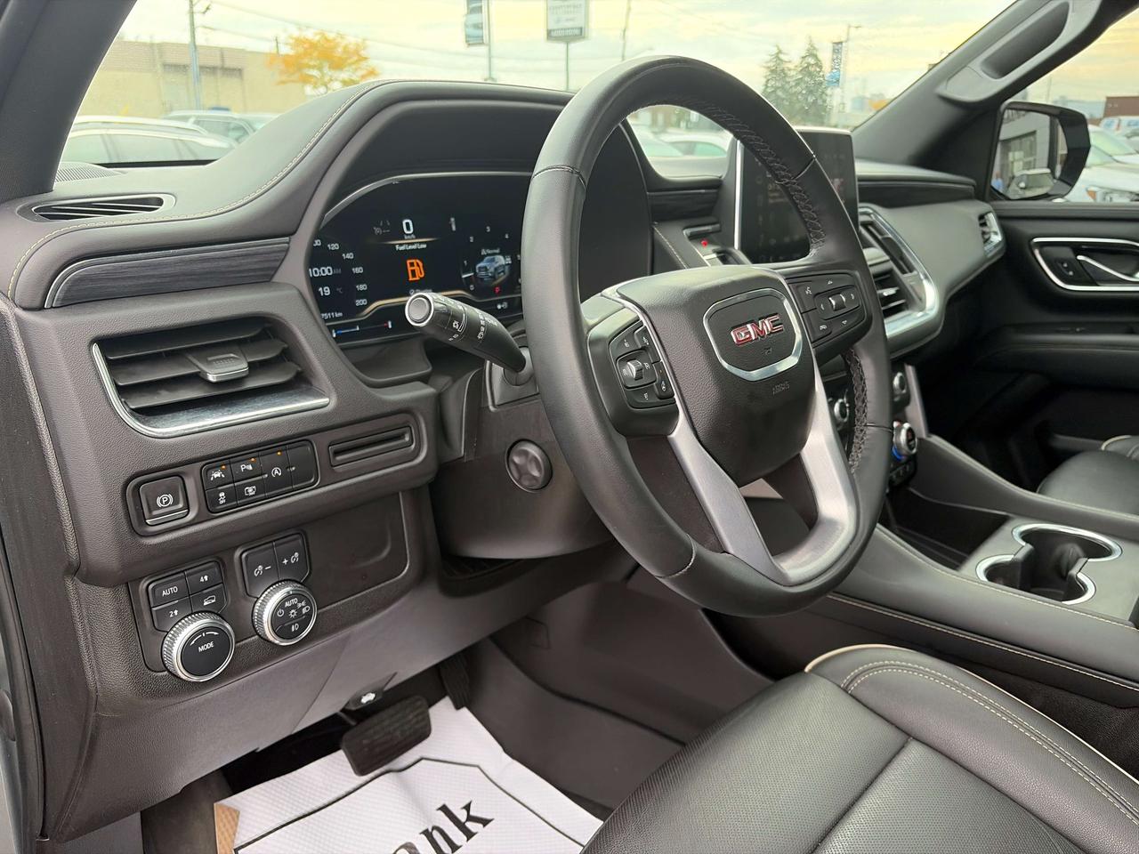 2023 GMC Yukon SLT Premium Package Photo