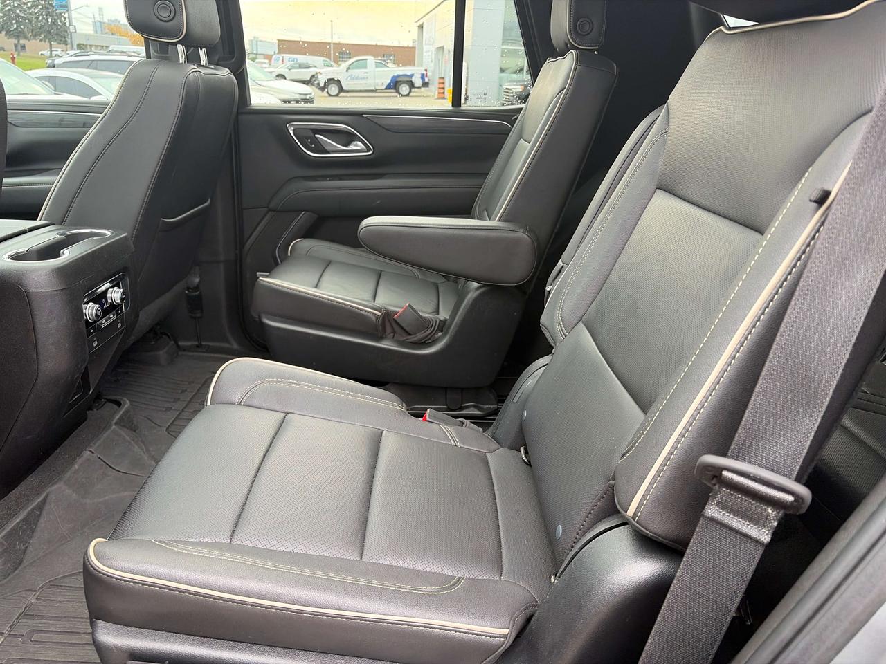 2023 GMC Yukon SLT Premium Package Photo