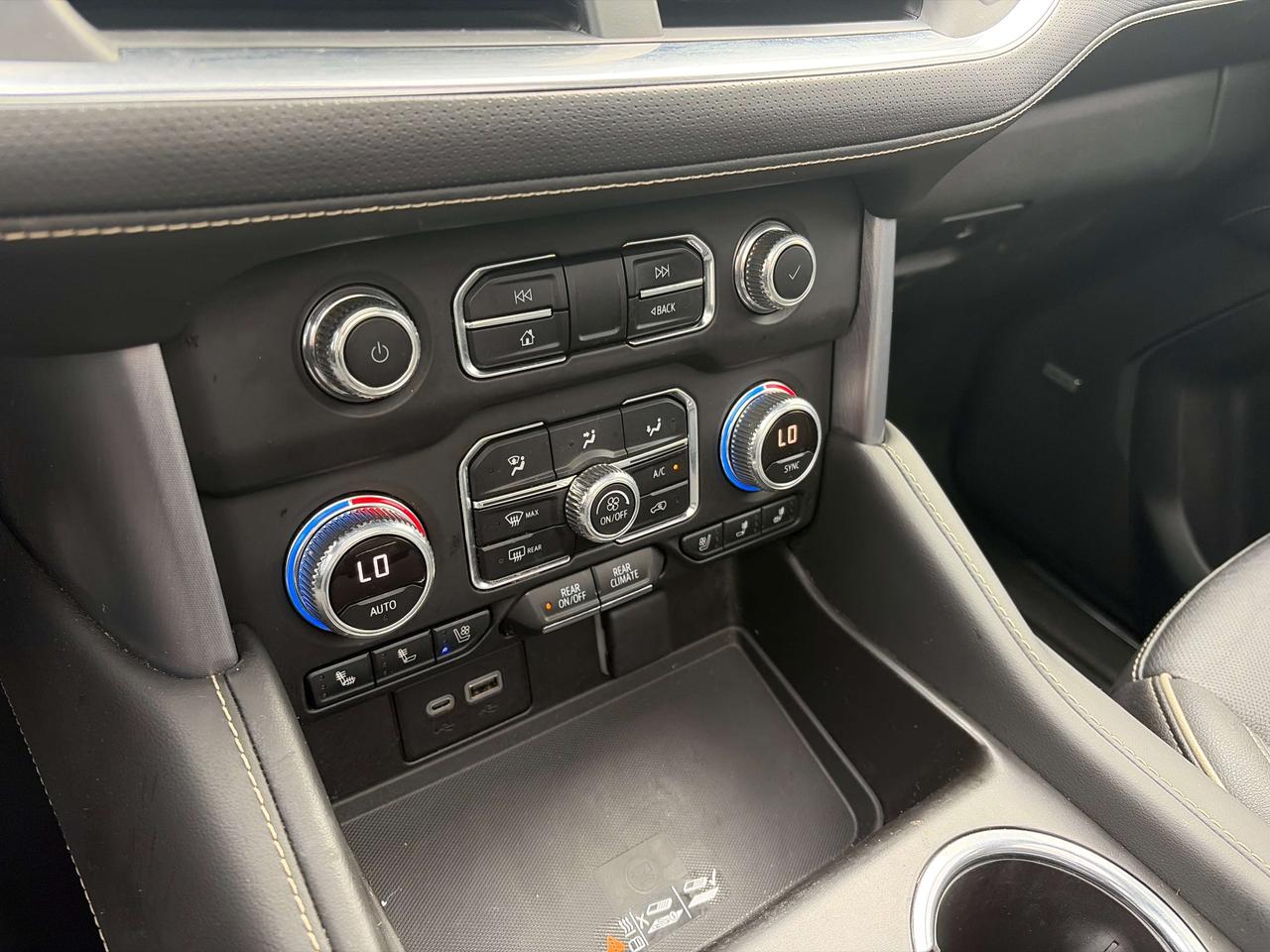 2023 GMC Yukon SLT Premium Package Photo
