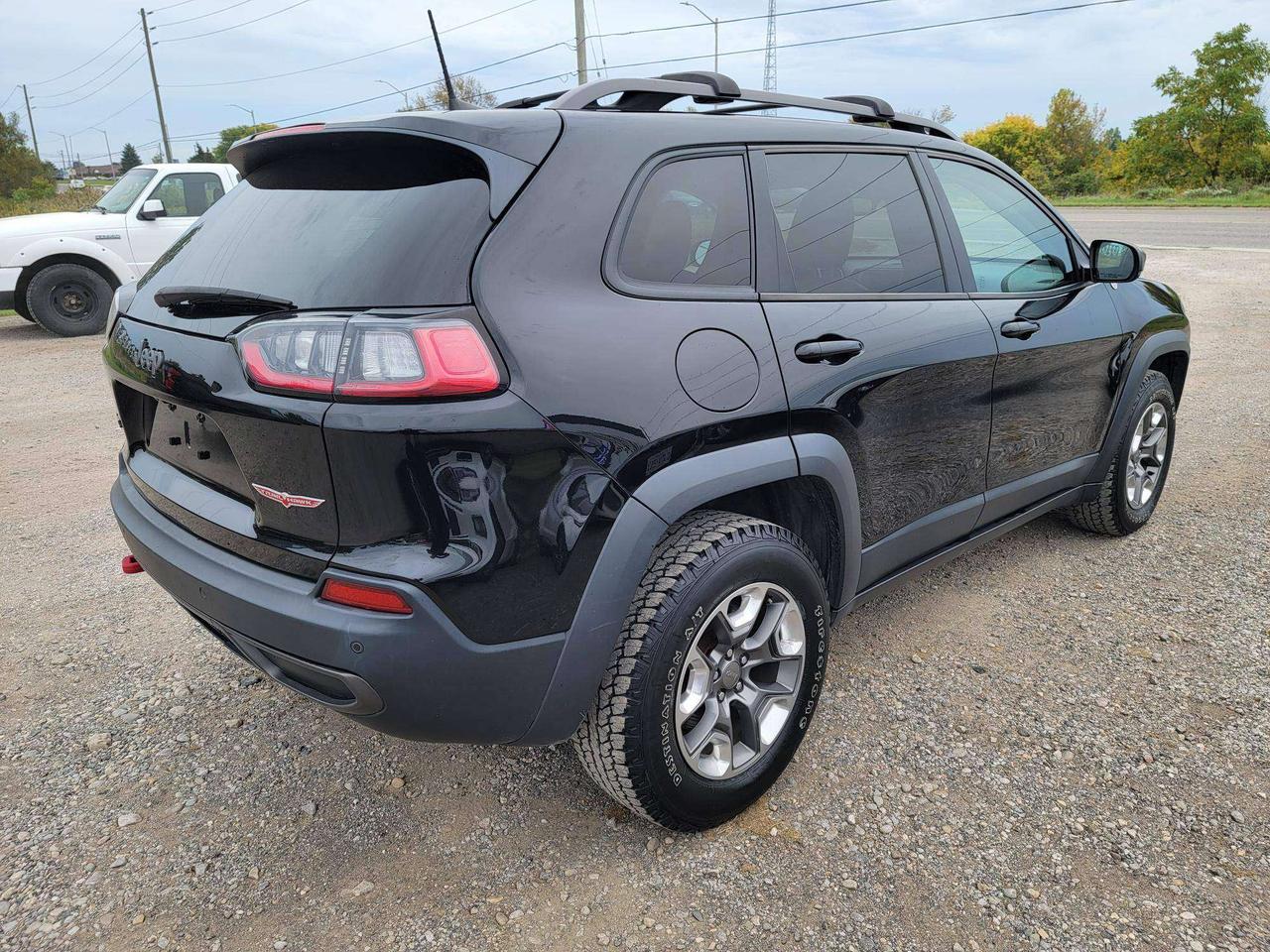 2019 Jeep Cherokee Trailhawk Photo