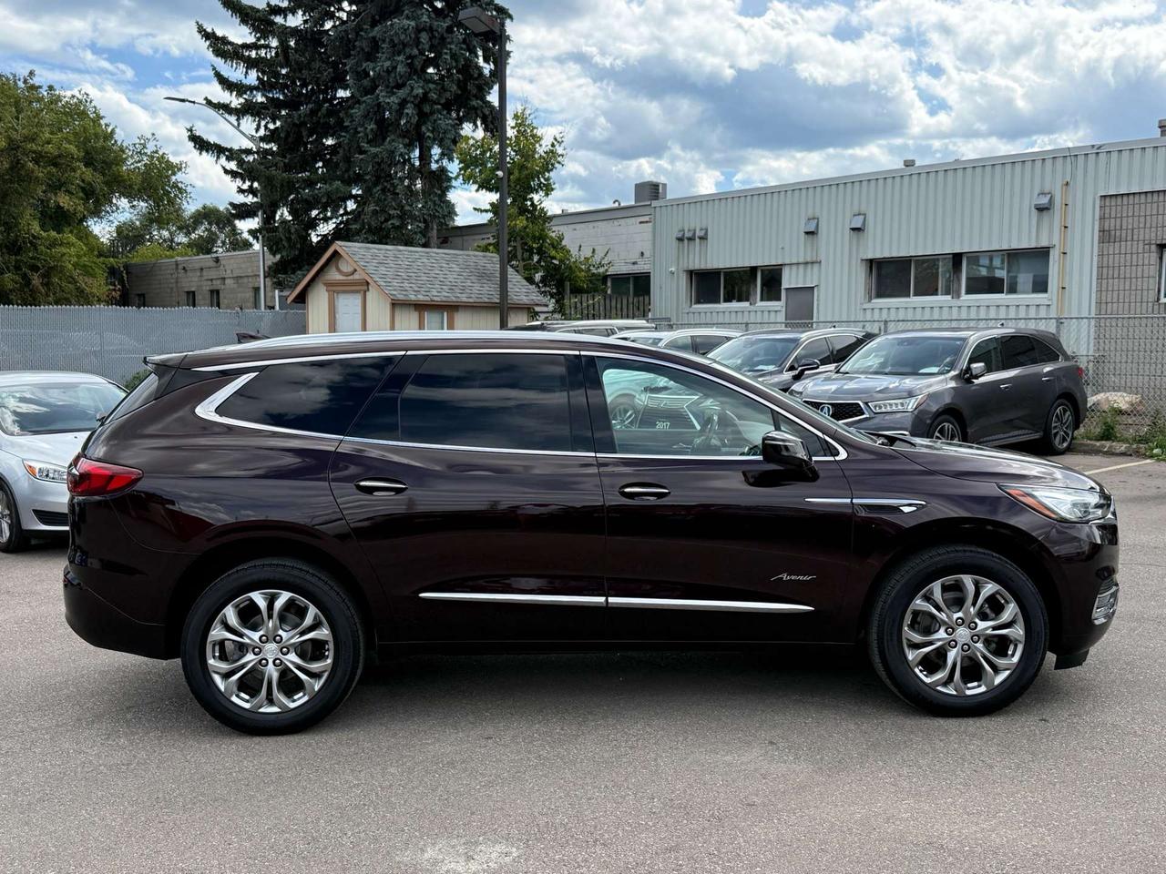 2021 Buick Enclave AWD Avenir  ACCIDENT FREE ONE OWNER CERTIFIED MINT Photo3