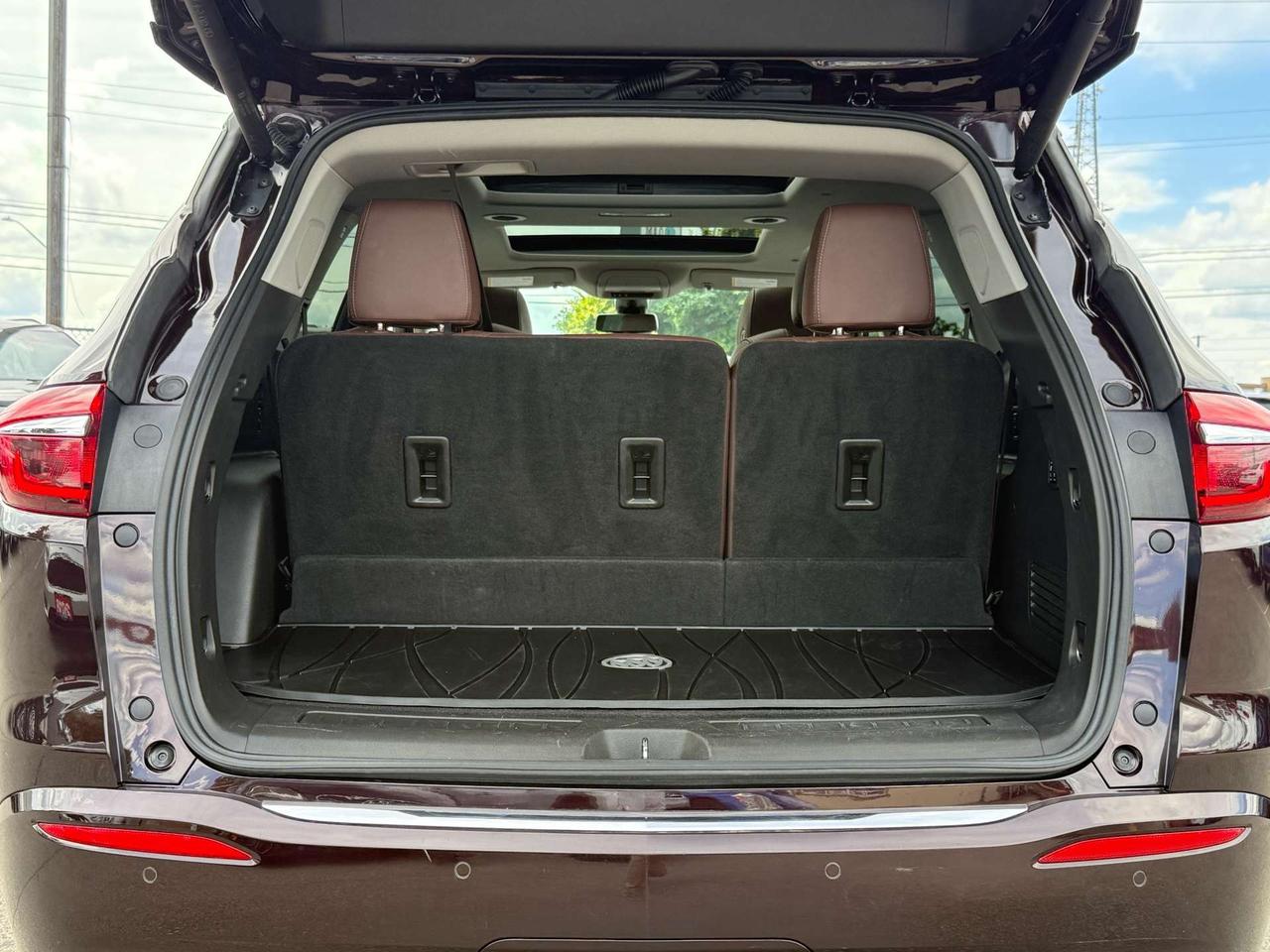 2021 Buick Enclave AWD Avenir  ACCIDENT FREE ONE OWNER CERTIFIED MINT Photo