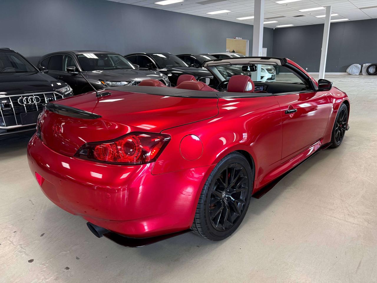 2015 Infiniti Q60 IPL Red Interior Photo