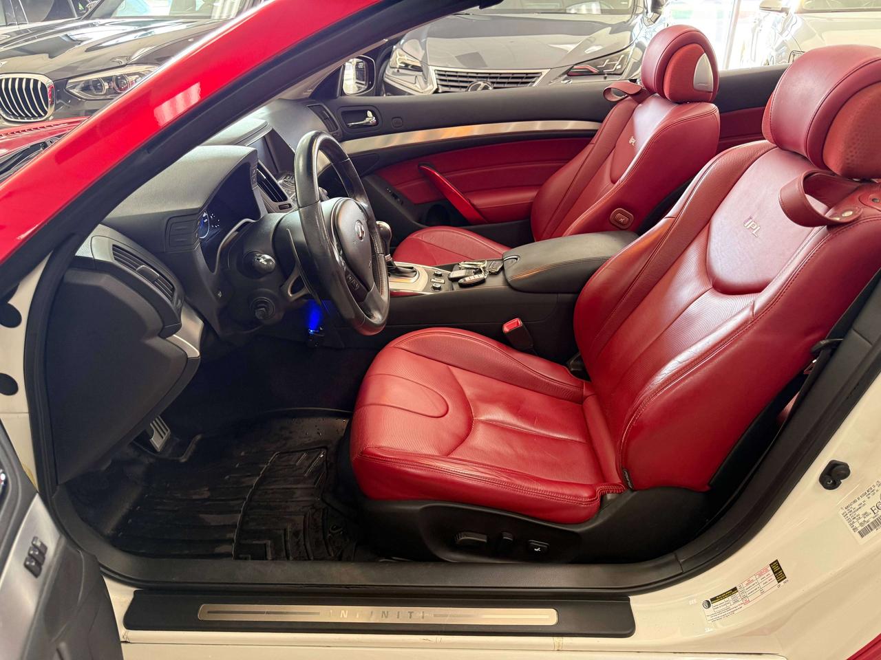 2015 Infiniti Q60 IPL Red Interior Photo